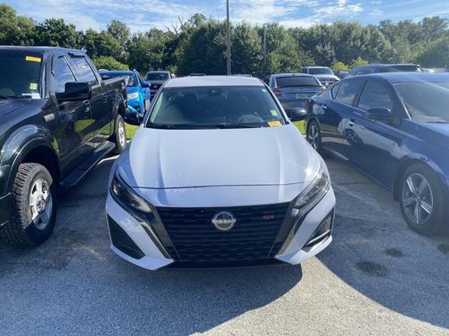 Gray Sky Pearl 2024 Nissan Altima 2.5 SR