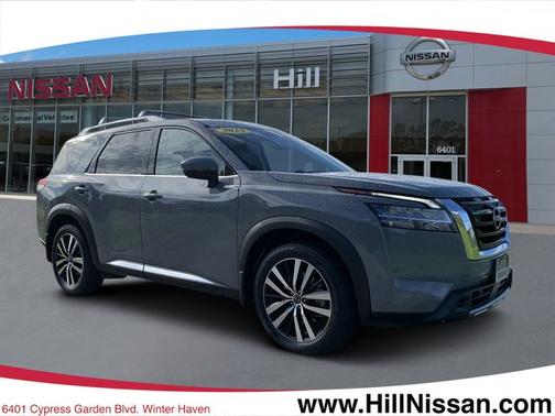 2023 Nissan Pathfinder Platinum