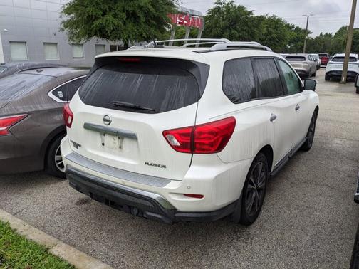 2018 Nissan Pathfinder Platinum