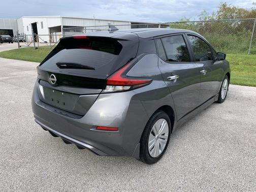 2023 Nissan Leaf S