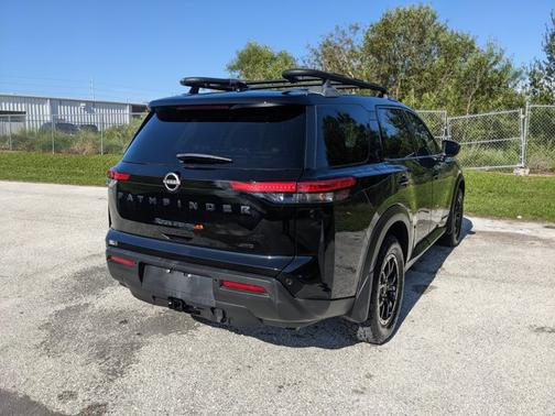 Black 2024 Nissan Pathfinder Rock Creek