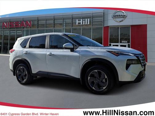 Everest White P 2026 Nissan Rogue SV