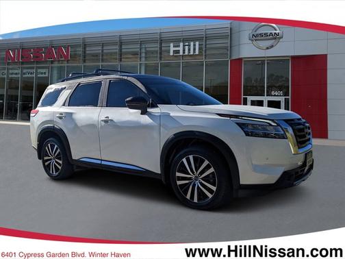 2023 Nissan Pathfinder Platinum