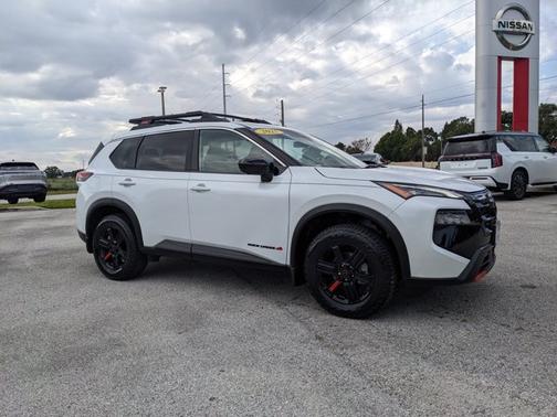 Everest White P 2025 Nissan Rogue Rock Creek