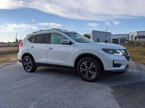 2020 Nissan Rogue SV