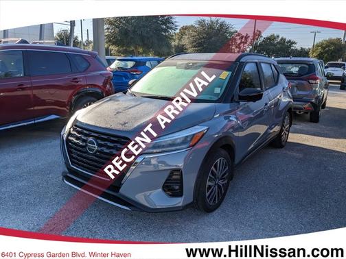 2021 Nissan Kicks SR