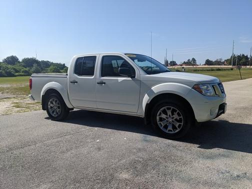 Glacier White 2021 Nissan Frontier SV