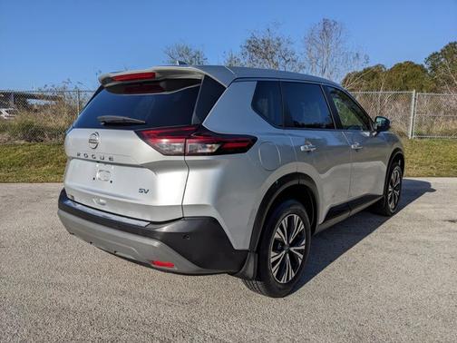 2022 Nissan Rogue SV