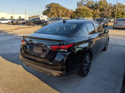 2020 Nissan Versa 1.6 SR