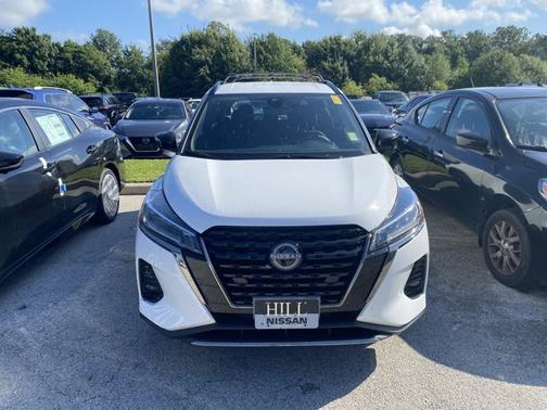 Fresh Powder 2024 Nissan Kicks SR