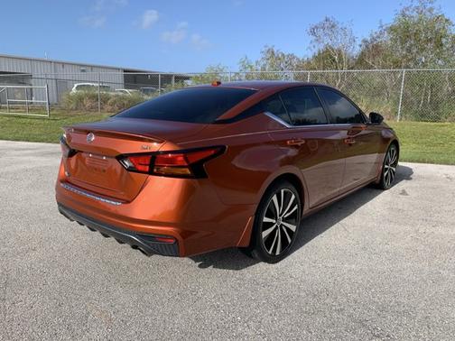 2021 Nissan Altima 2.5 SR