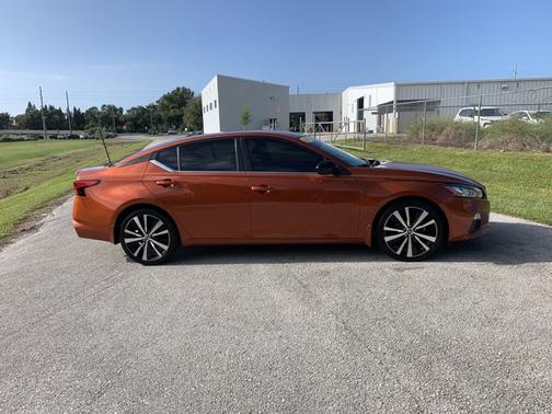 2021 Nissan Altima 2.5 SR