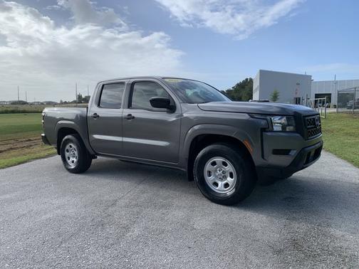 2022 Nissan Frontier S