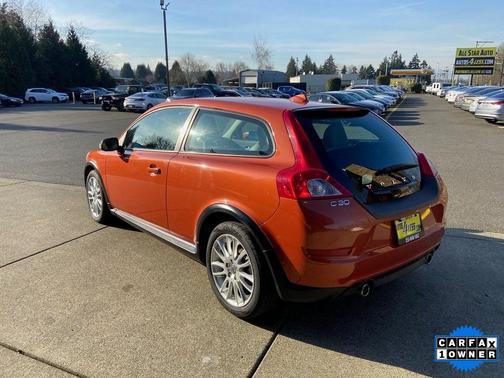 Photo 4 of 19 of 2011 Volvo C30 T5