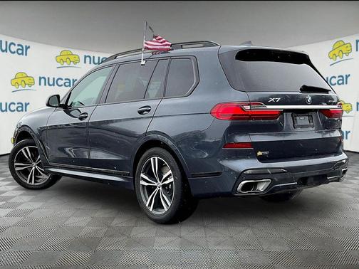 Arctic Grey Metallic 2021 BMW X7 xDrive40i