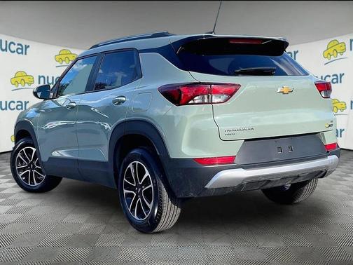 Cacti Green 2025 Chevrolet Trailblazer LT