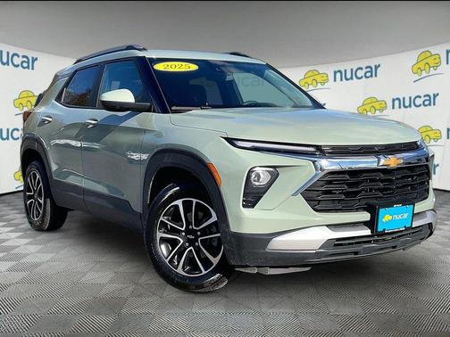 Cacti Green 2025 Chevrolet Trailblazer LT