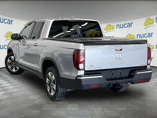 Modern Steel Metallic 2019 Honda Ridgeline RTL
