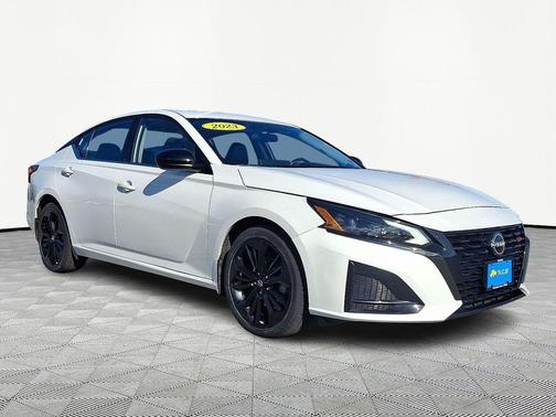 Pearl White Tricoat 2023 Nissan Altima SR Intelligent AWD