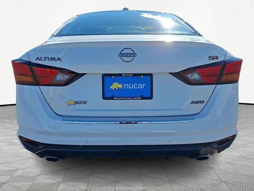 Pearl White Tricoat 2023 Nissan Altima SR Intelligent AWD