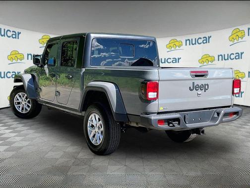 Sting-Gray Clearcoat 2023 Jeep Gladiator Sport S