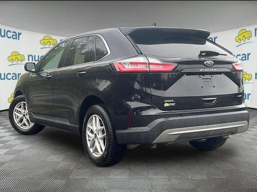 Agate Black Metallic 2022 Ford Edge SEL
