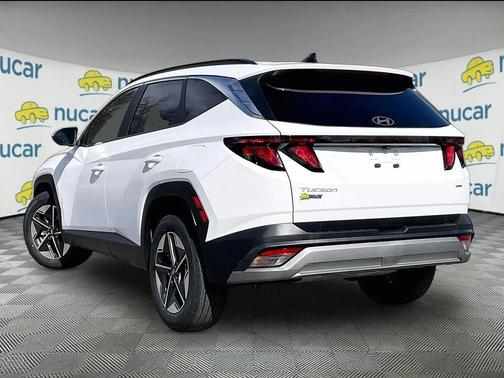 White Pearl 2025 Hyundai TUCSON SEL