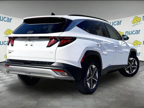 White Pearl 2025 Hyundai TUCSON SEL