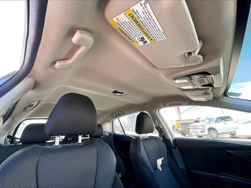 2017 Subaru Impreza 2.0i Premium