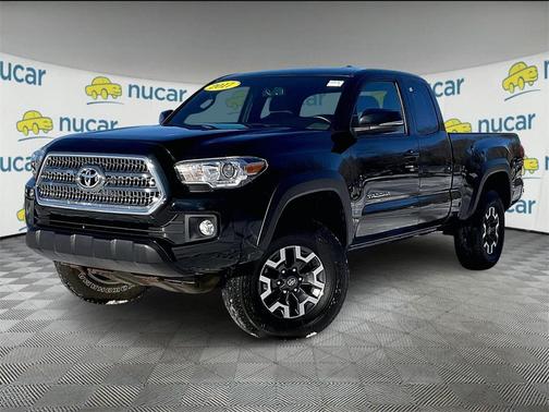 2017 Toyota Tacoma SR5