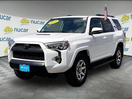 Super White 2019 Toyota 4Runner SR5
