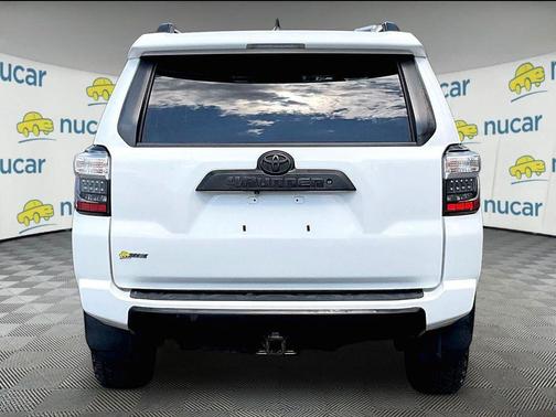 Super White 2019 Toyota 4Runner SR5