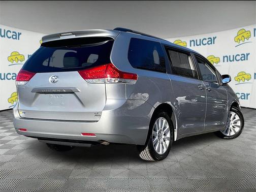 2014 Toyota Sienna LE