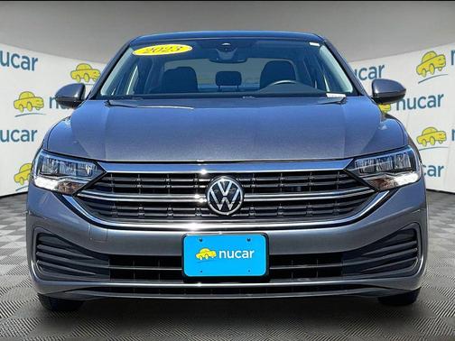 Platinum Gray Metallic 2023 Volkswagen Jetta 1.5T SE