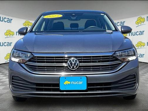 Platinum Gray Metallic 2023 Volkswagen Jetta 1.5T SE