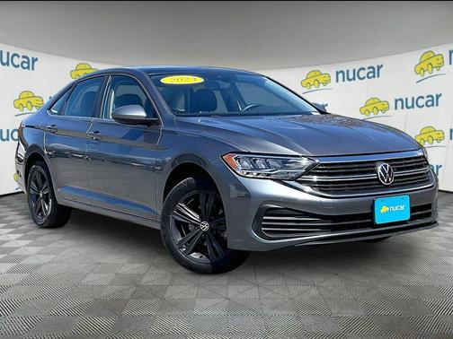 Platinum Gray Metallic 2023 Volkswagen Jetta 1.5T SE
