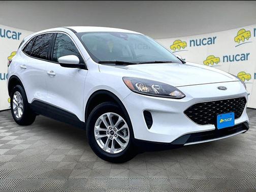 Oxford White 2021 Ford Escape SE