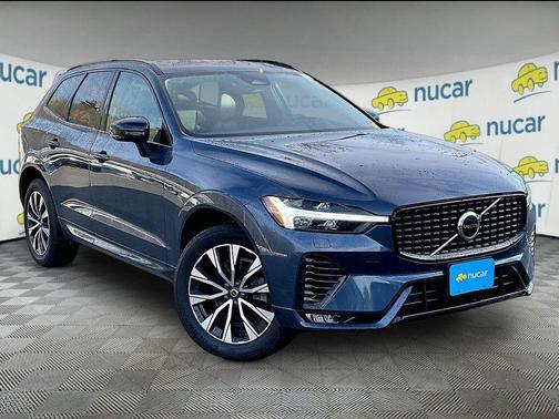 2024 Volvo XC60 B5 Core Dark Theme