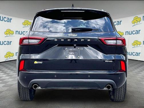 Agate Black Metallic 2024 Ford Escape ST-Line