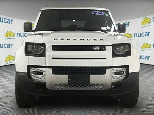 Santorini Black Metallic 2025 Land Rover Defender 110 P300