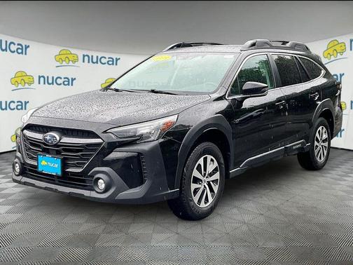 Crystal Black Silica 2023 Subaru Outback Premium