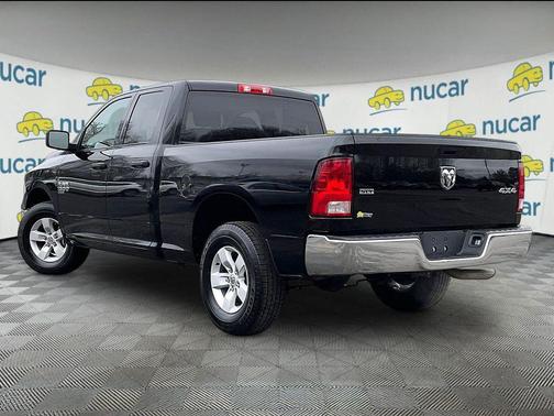 Diamond Black Crystal Pearlcoat 2024 RAM 1500 Classic SLT