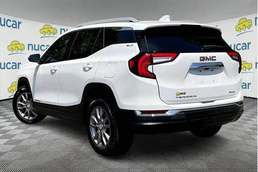 2023 GMC Terrain SLT
