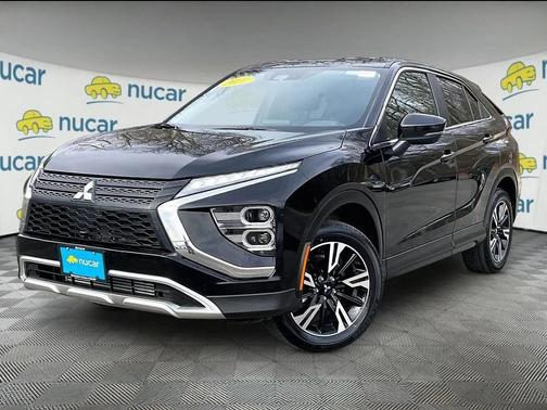 Labrador Black Pearl 2025 Mitsubishi Eclipse Cross SE