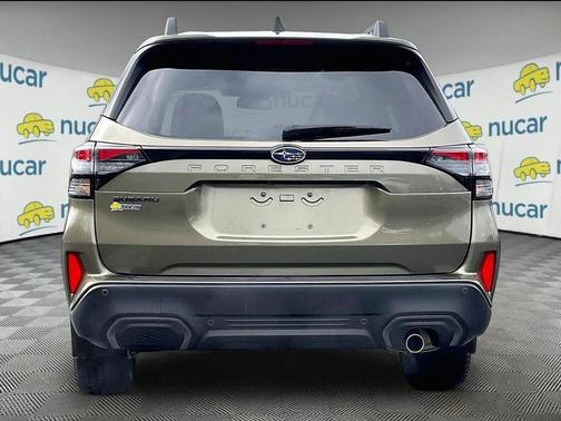 Autumn Green Metallic 2025 Subaru Forester Limited