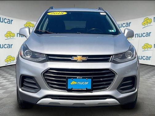 Silver Ice Metallic 2018 Chevrolet Trax LT