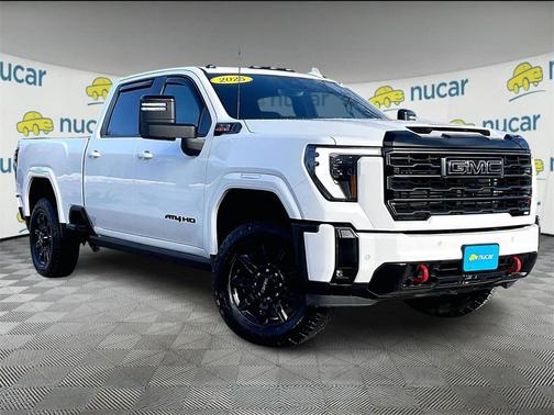 2025 GMC Sierra 3500 AT4