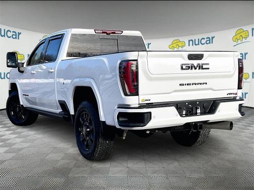 2025 GMC Sierra 3500 AT4