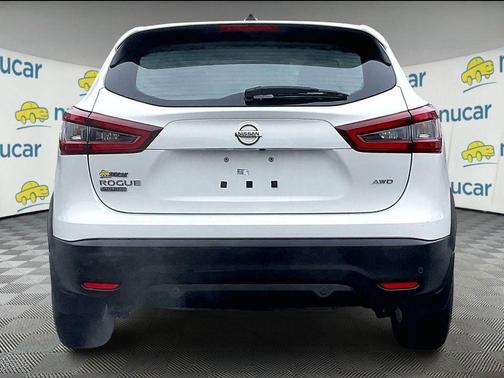 2022 Nissan Rogue Sport S