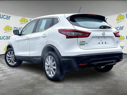 2022 Nissan Rogue Sport S